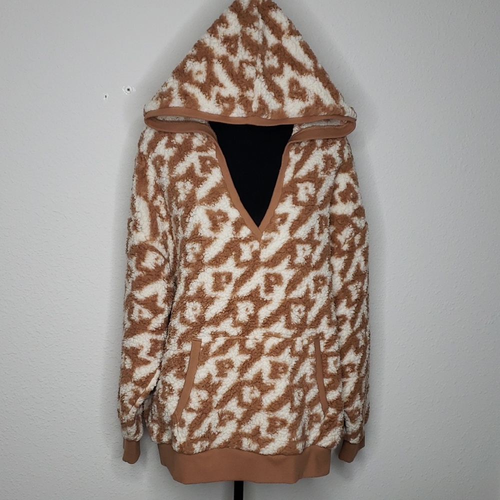 Pink Victorias Secret Soft Fleece Teddy Sherpa Pullover Hoodie Size L Logo Cozy